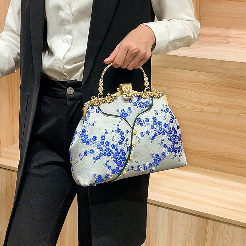 حقيبة سهرة بتفاصيل لؤلؤية 9007