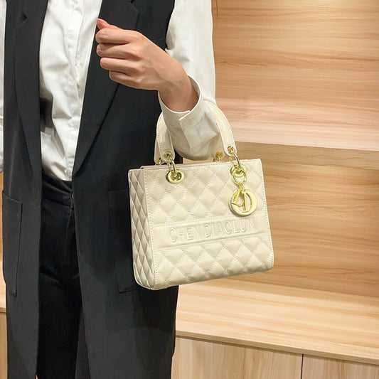 حقيبة يد مبطنة بنقشة مربعات 8865