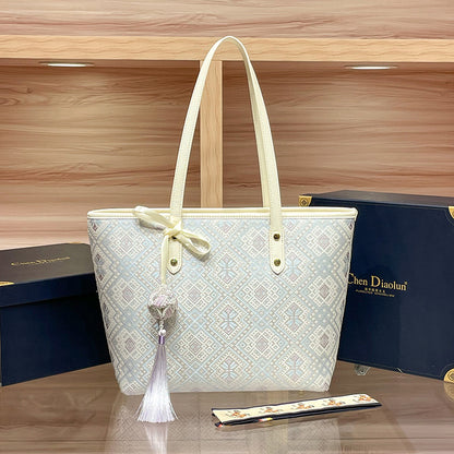 حقيبة توت مزخرفة مع حقيبة صغيرة ووشاح 8961